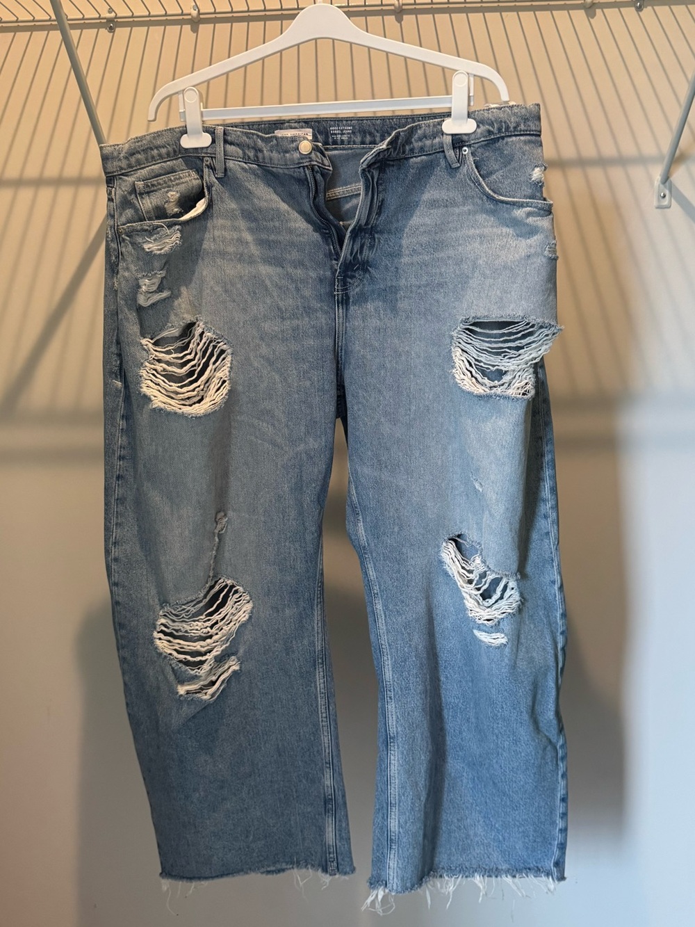 Good American Extreme Barrel Distressed Ankle Jeans - Sz 16 - Picture 2 of 7